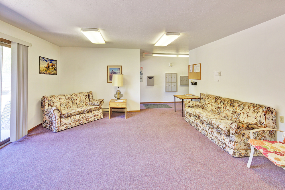 277Riverview community room.jpg